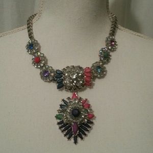 Necklace statement